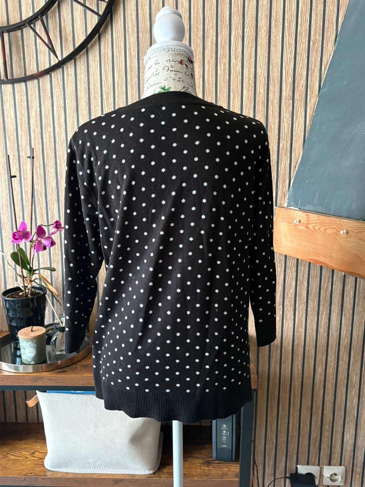 Chaleco / Cardigan a cuadros negros y blancos 🇠🇴 T42 – photo 3